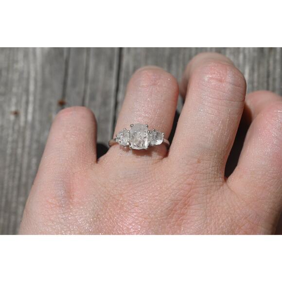alternative raw diamond engagement rings, raw crystal size 4 5 6 7 8 8 9 10 11 - Picture 4 of 5